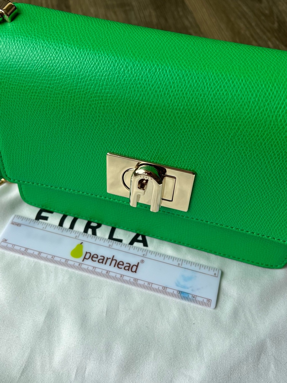 Furla Emerald Green Leather Crossbody with Gold Chain - Picture 9 of 12